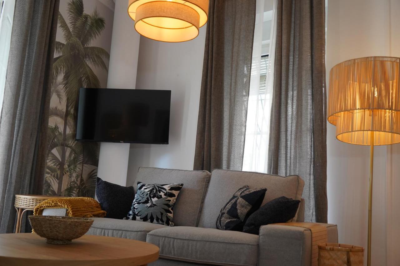 Apartment Edificio Amarillo En El Barrio